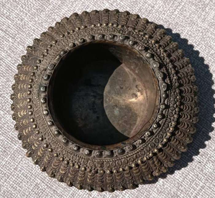 Antique Bronze Dhokra Kondh Tribal (West Bengal) Ankle Bracelet Turned Dish 11cm Wide