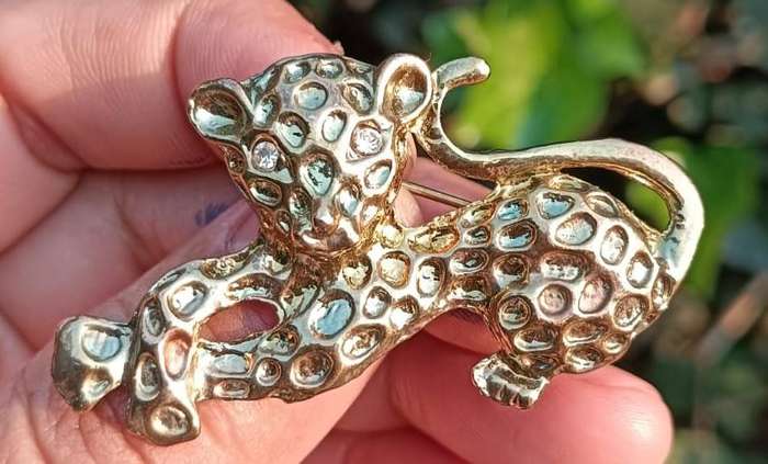 Batch 2 of Vintage Gold Tone and Rhinestone Brooches: Lion Cub, Hand Holding Gem, Lady Bug, Beetle,
