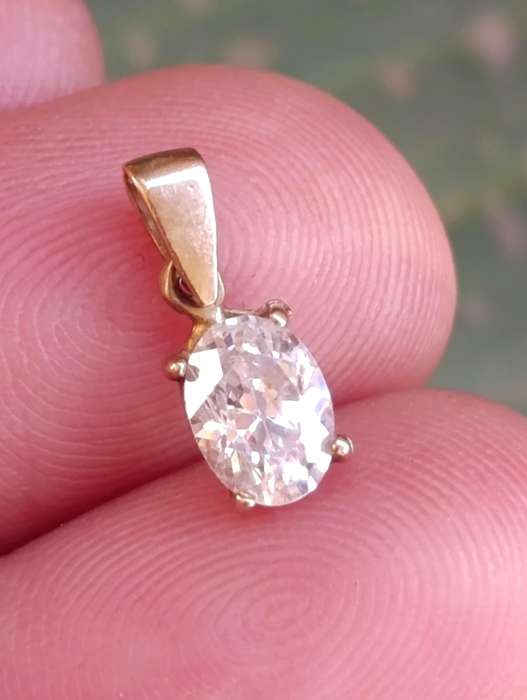9ct Gold Oval Stone Pendant