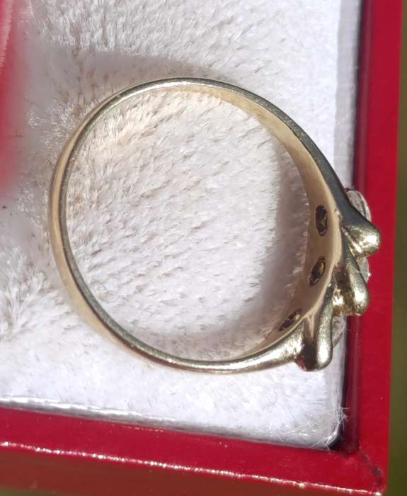 9ct Gold Three Stone Child Ring