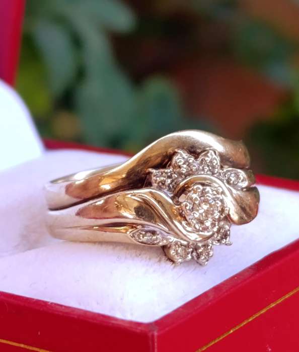 9ct Gold Diamond Two in One Engagement Ring