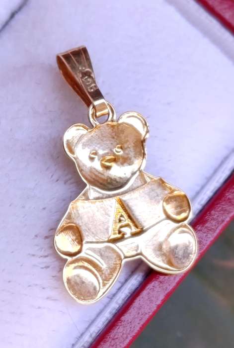 9ct Gold Vintage Teddy Pendant