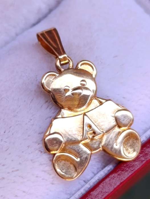 9ct Gold Vintage Teddy Pendant