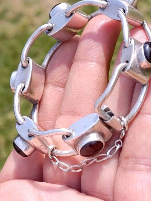 Rare Vintage Sterling Garnet Bracelet