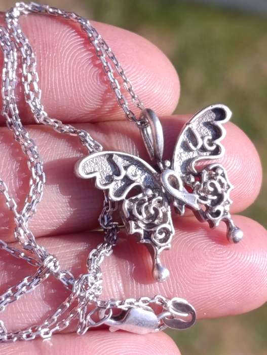 Jenna Clifford Sterling Butterfly Pendant Set