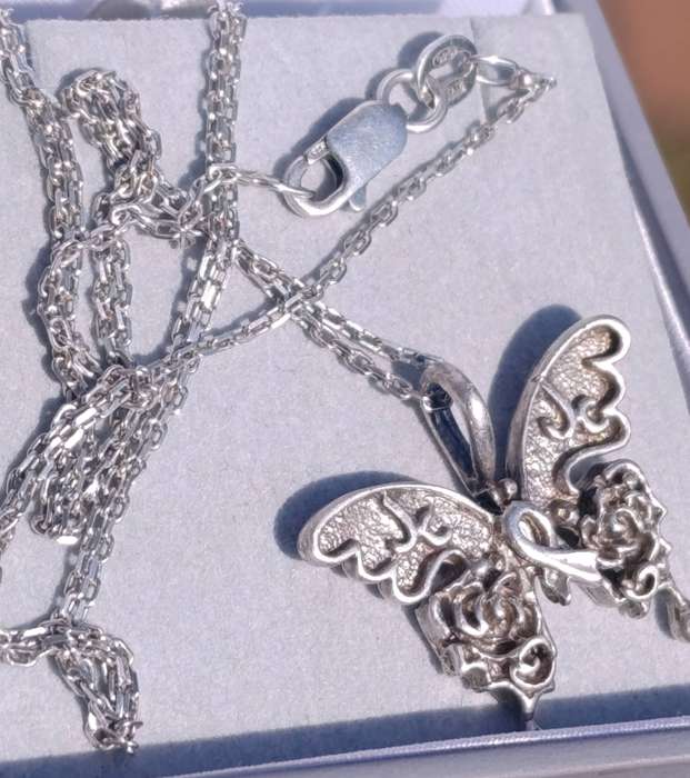 Jenna Clifford Sterling Butterfly Pendant Set