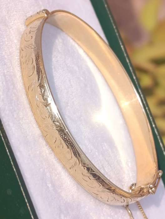 9ct Gold Bronze Core Floral Cutwork Bangle