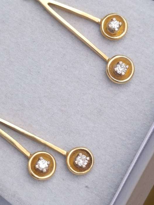 Estate 18ct Gold Diamond Drop Earrings