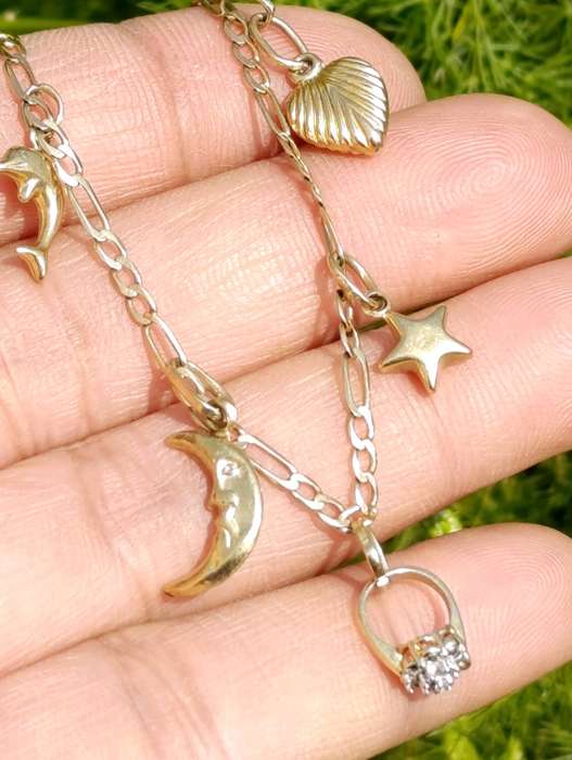 9ct Gold Vintage Charm Bracelet