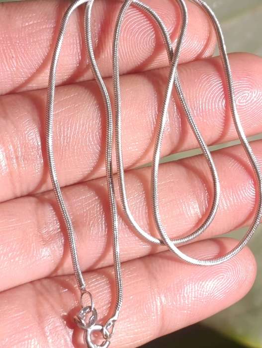 Vintage 18ct White Gold Snake Chain