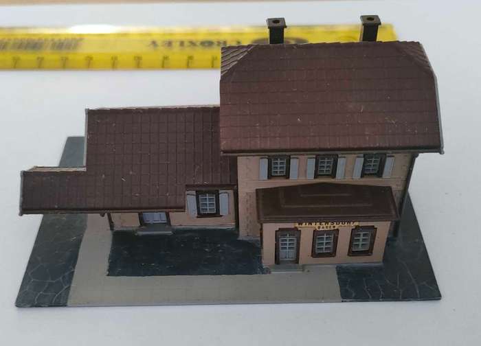 Z Scale Building