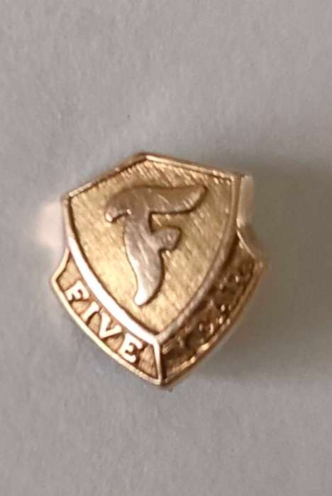 Firestone 5 Year Gold Pin