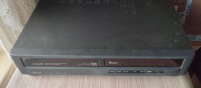 Akai Video Player
