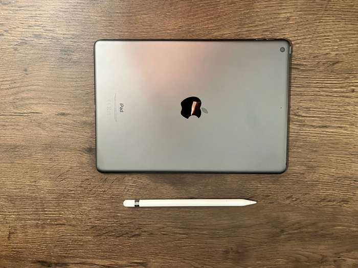 Ipad 9th generation and apple pencil generation 1