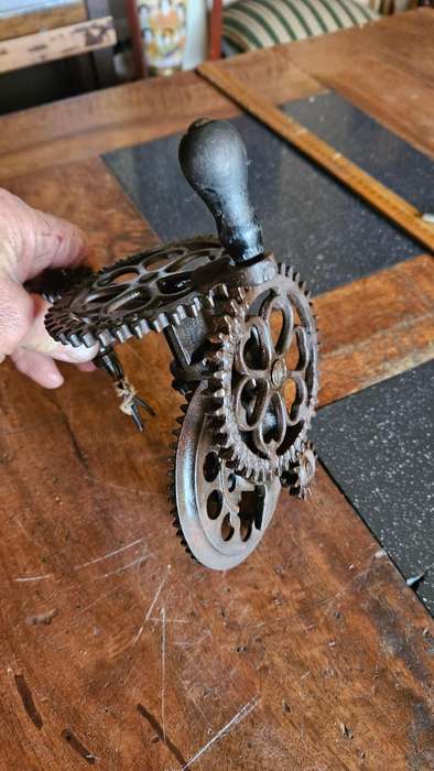 Antique Manual Peeler