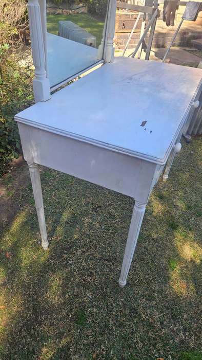 Dressings Table & Mirror