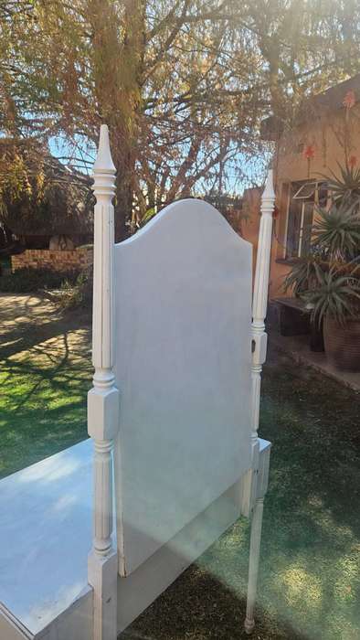 Dressings Table & Mirror