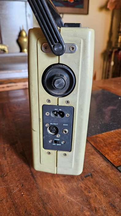 KIC Tobishi  TR-810 Portable Radio