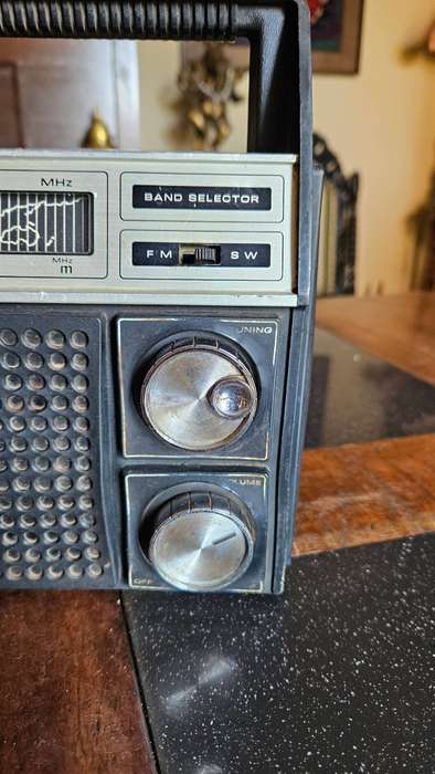 Vintage Silver Hawk Portable Radio
