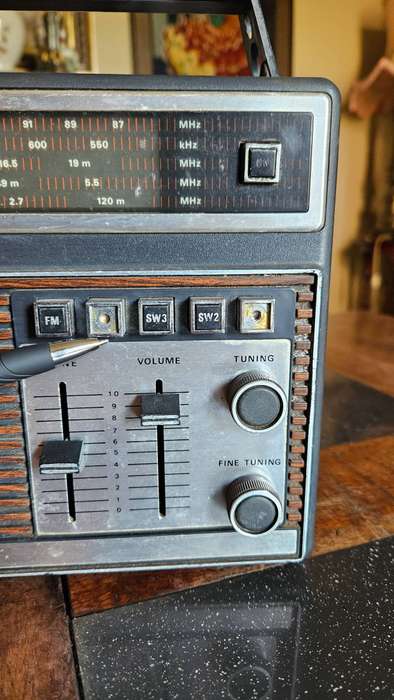 Blaupunkt Mustang Super 5 Band Portable Radio