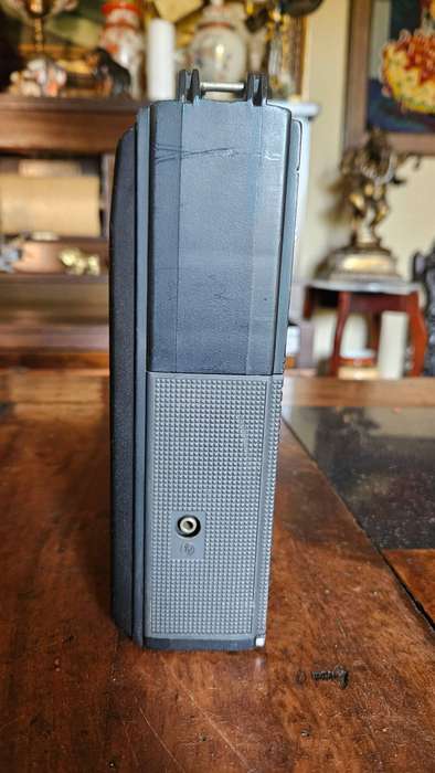 Sanyo Mirage RP-7300 Portable Radio