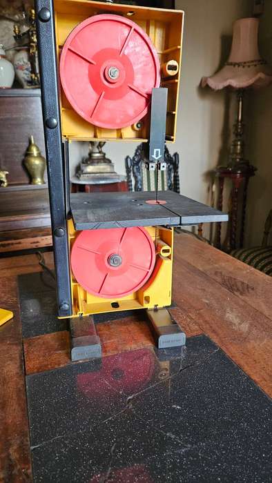 Powerline Mini BandSaw