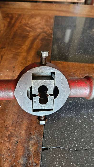 Little Giant Tap & die Tool