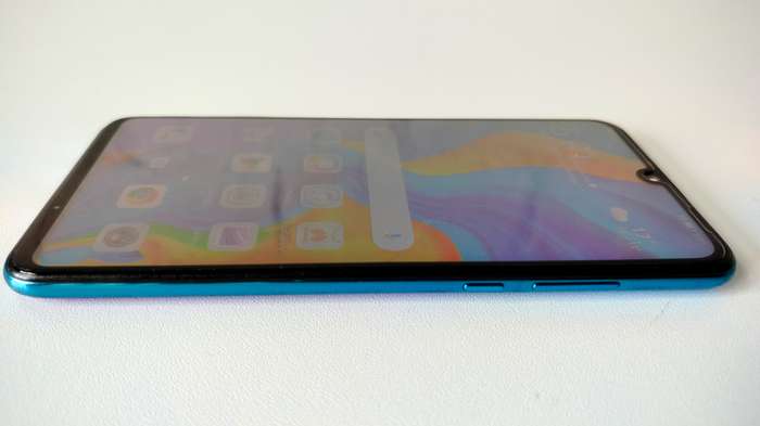 Huawei P30 Lite | 4GB RAM | 128GB Storage | Peacock Blue | Legendary good looking phone