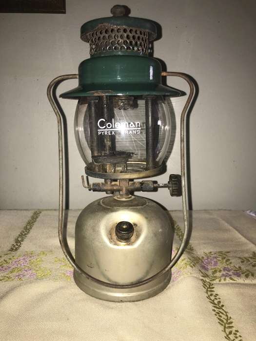 1948 Coleman Lantern Canada - Model 249 "Scout" (VG)