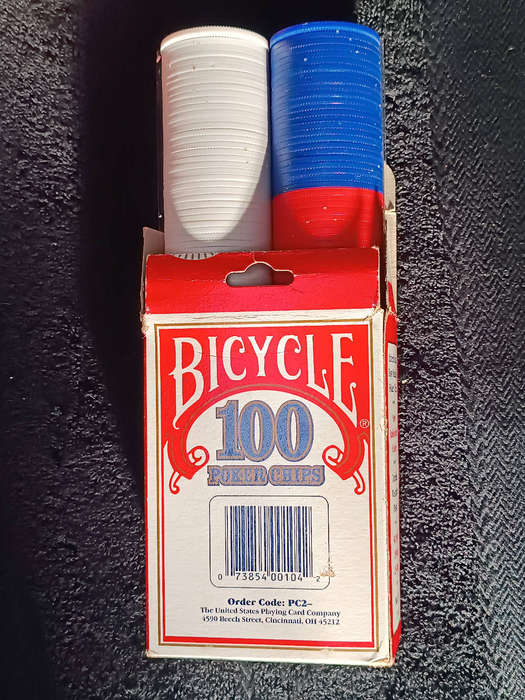 Bicycle 100 poker chips