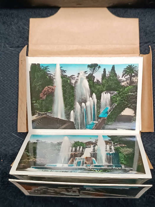 Mini postcard booklet Tivoli Italy