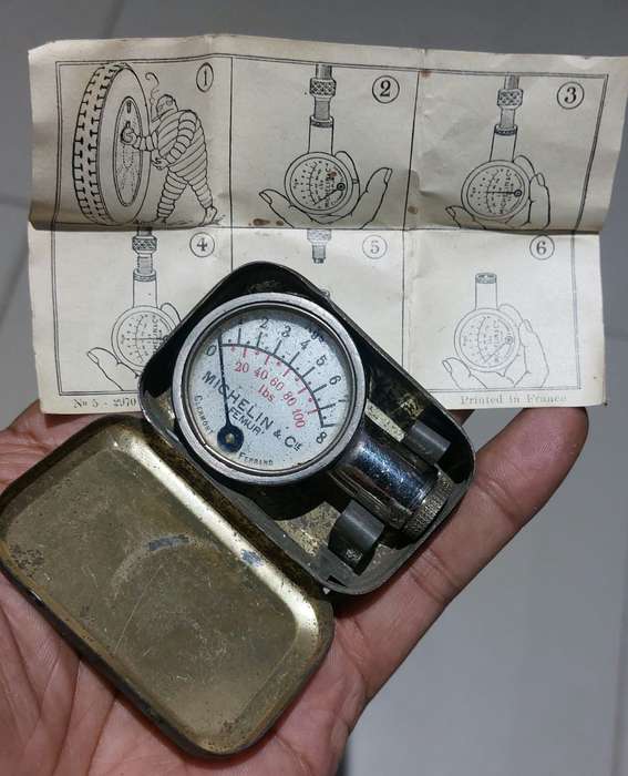 super rare 1918  vintage michelin tyre pressure gauge in case and instructions