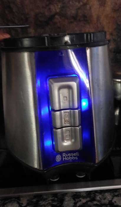 Russell hobbs jug blender motor only jug has been missed placed works 200%