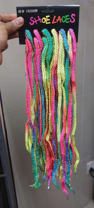 Vintage neon shoe laces bid for the pack