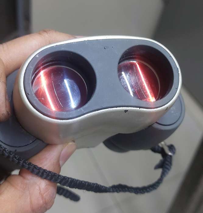 Awesome zoom binoculars
