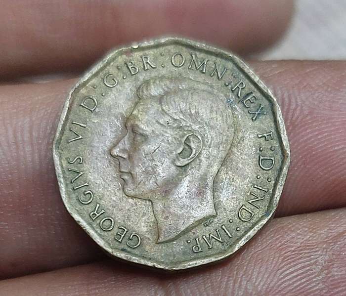 Rare 1943 3 pence coin