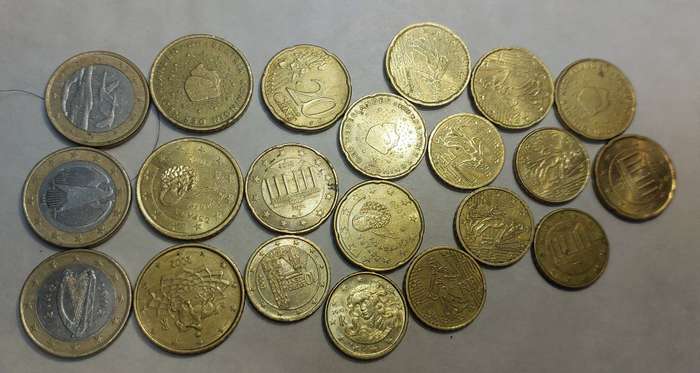 Euro coins bid for the lot over 6 euros in total
