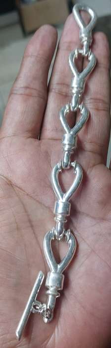 See before and after pictures Vintage ladies hand chain