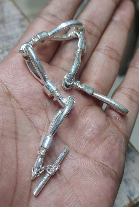 See before and after pictures Vintage ladies hand chain
