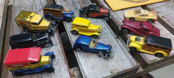 Vintage matchbox and hot wheels cars metal