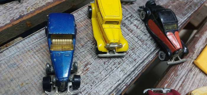 Vintage matchbox and hot wheels cars metal