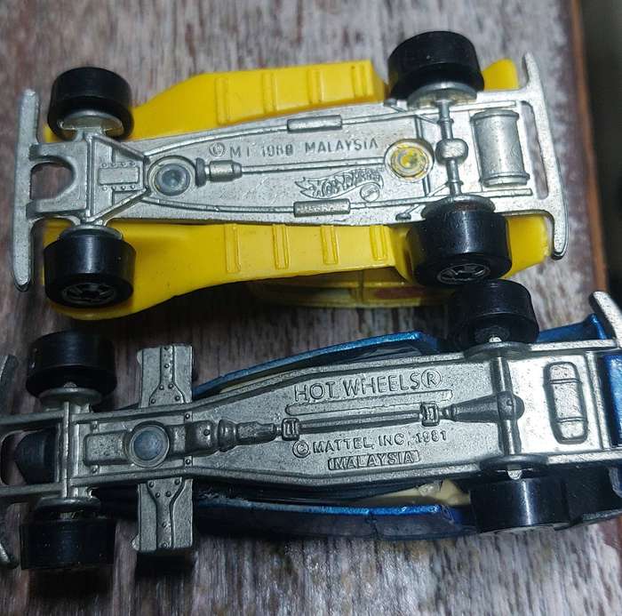Vintage matchbox and hot wheels cars metal