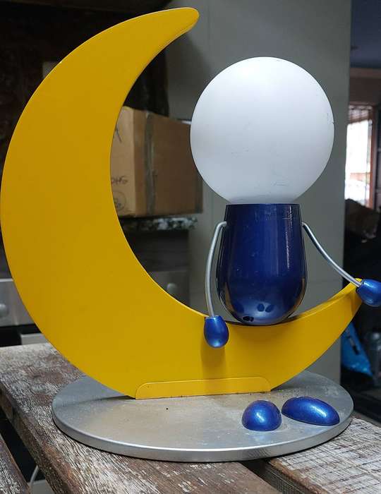 12v Lunardo table lamp works thou plug has a international plug see pictures