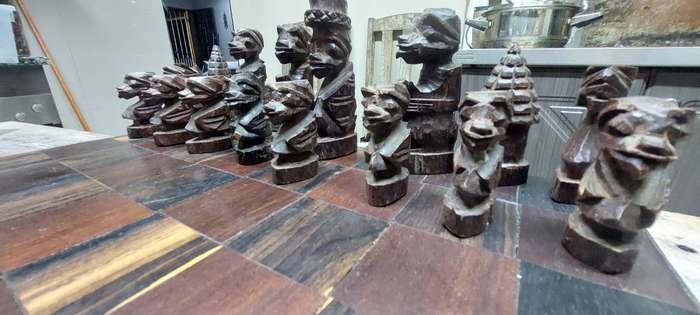 Vintage carved wooden chess set weight over 3 kgs