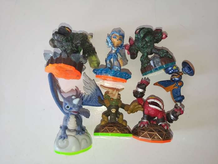 Skylanders Damaged Figure Bundle