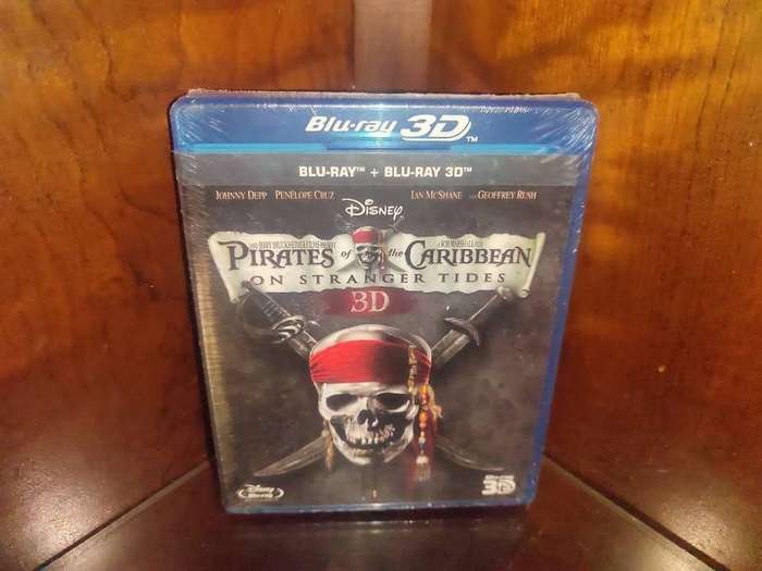 Pirates of the Caribbean On Stranger Tides 3D / 2D Blu Ray New Sealed