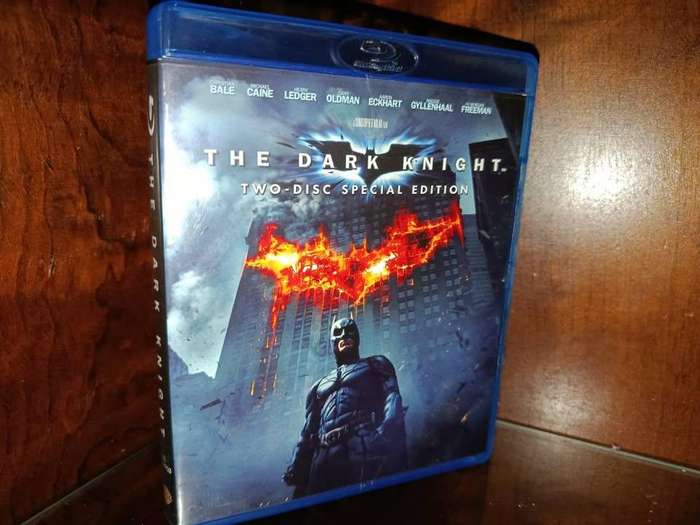 The Dark Knight 2 Disc Special Edition Blu Ray