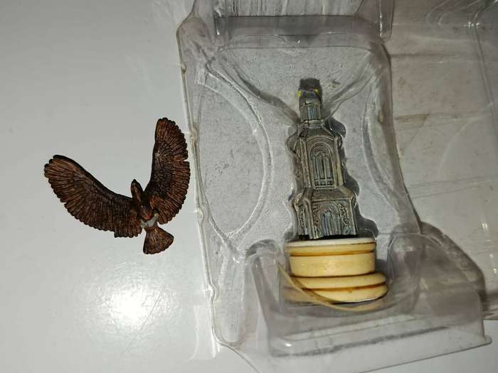 Lord of the Rings lead figure chess bundle From Eaglemoss