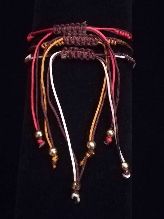Decorative Multi-coloured Stone Thread Bracelet in Red , Amber & Pink