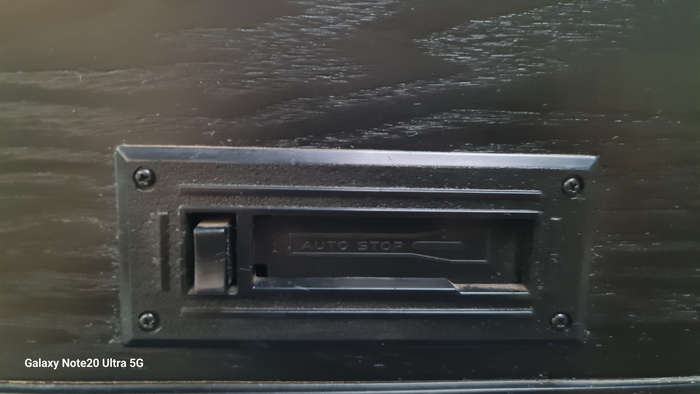 Crosley CR7002 Turntable / Radio